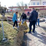 Чистый школьный двор