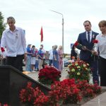 Церемония возложения цветов к мемориальному комплексу «Память» в День Независимости